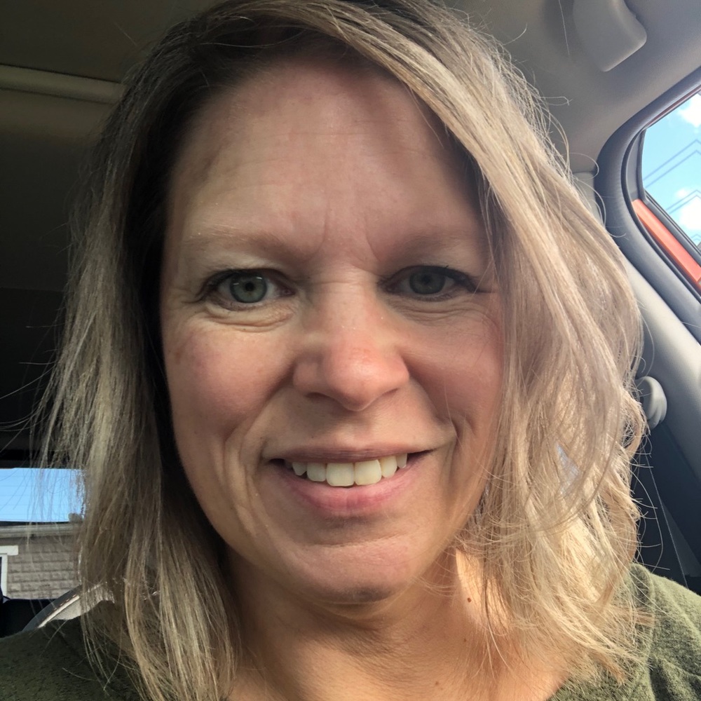 Meet your Posher, Nicole